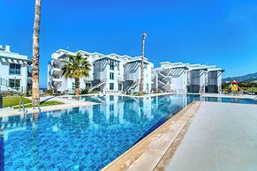 Atlantis Malibu by Carrington