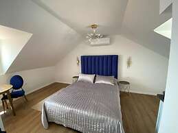 Villa de Blue 2