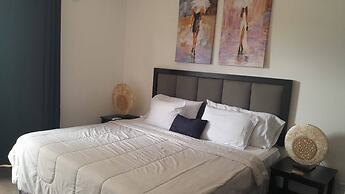 Oceanview Modern Guest House With Pool