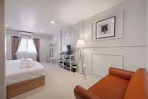 Arun Sa Wad House Sukhumvit 8 Guests