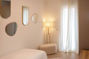 Ariom Apartments