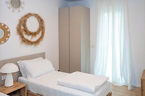 Ariom Apartments