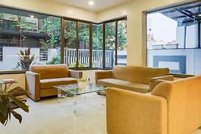 Super Townhouse Oak Viman Nagar Formerly Kuber Inn