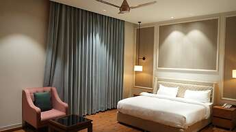 Royal palm hotel and resort