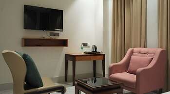 Royal palm hotel and resort