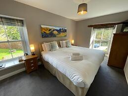 The Royal Hotel
