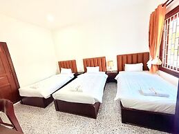 Vang Vieng Ruby Villa Hotel
