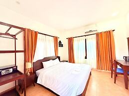 Vang Vieng Ruby Villa Hotel