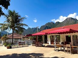 Vang Vieng Ruby Villa Hotel