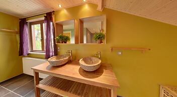 Luxury Chalet With Sauna in the Forest