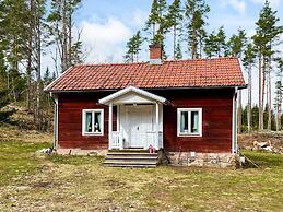 2 Person Holiday Home in Morlunda