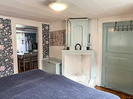 2 Person Holiday Home in Morlunda