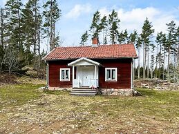 2 Person Holiday Home in Morlunda