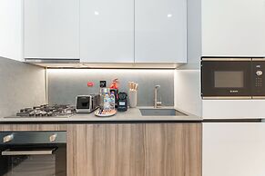 PVH - Royal Regency - Modern Studio