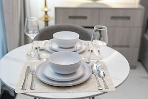PVH - Royal Regency - Modern Studio