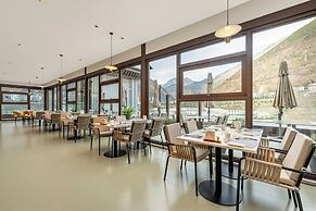 Holiday Inn Express Luding by IHG