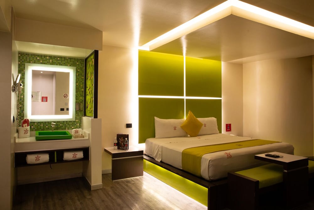 Bora Bora Suites & Villas