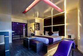 Bora Bora Suites & Villas