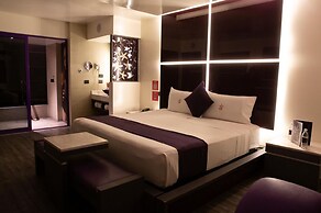 Bora Bora Suites & Villas