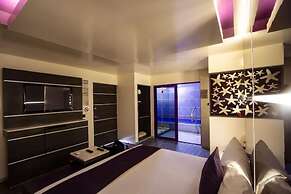 Bora Bora Suites & Villas