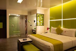 Bora Bora Suites & Villas