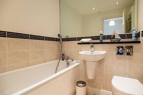 Beautiful Two BD Home Near Cirencester