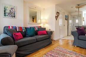 Beautiful Two BD Home Near Cirencester