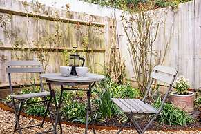 Beautiful Two BD Home Near Cirencester
