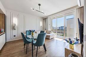 Talea Elegant Escape Beach and Pool Access