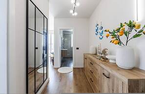 Talea Elegant Escape Beach and Pool Access