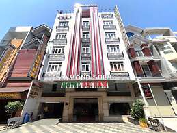 Diamond Suite Dai Nam Hotel
