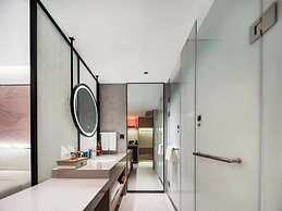 MAISON NEW CENTURY