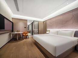 MAISON NEW CENTURY