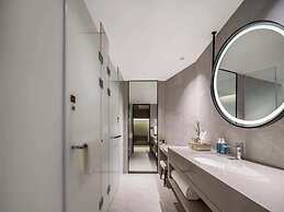 MAISON NEW CENTURY