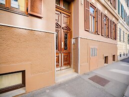 Elegant Central Apartment in Graz