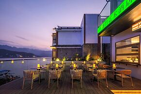 PORTAL ART HOTEL