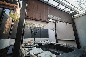 Bieliyuan Private Hot Spring Villa Hotel