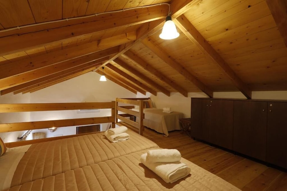 Ontas by Praxithea Traditional Home