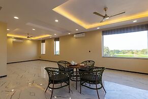 Abhinandan Farm by ELIVAAS