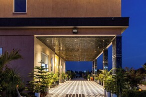 Abhinandan Farm by ELIVAAS