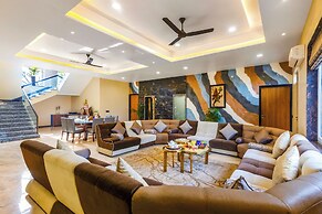 Abhinandan Farm by ELIVAAS
