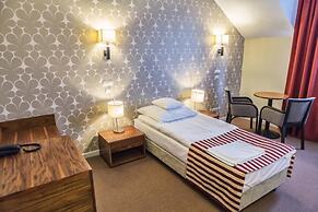 Hotel Lord Krosno