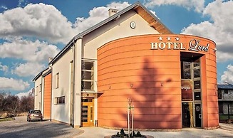 Hotel Lord Krosno