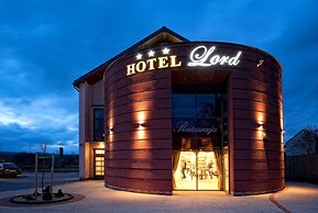 Hotel Lord Krosno