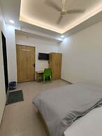 Hotel The Skyluxe