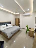 Hotel The Skyluxe