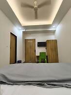 Hotel The Skyluxe