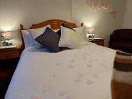 Windsor Local Hotel