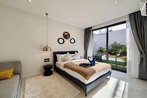 Bougainvillea Luxury Pool Villas
