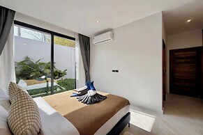 Bougainvillea Luxury Pool Villas